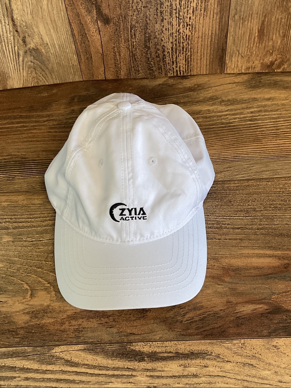 Zyia Active Women’s White Baseball Cap       978A
